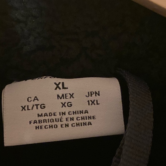 Champion Men’s Tech Bomber with Sherpa Interior XL - Picture 3 of 7